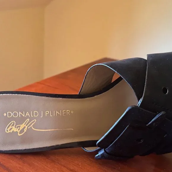 Donald J Pliner Elaine Black Soft Patent Mules NIB, Sz 8.5M - Picture 6 of 12